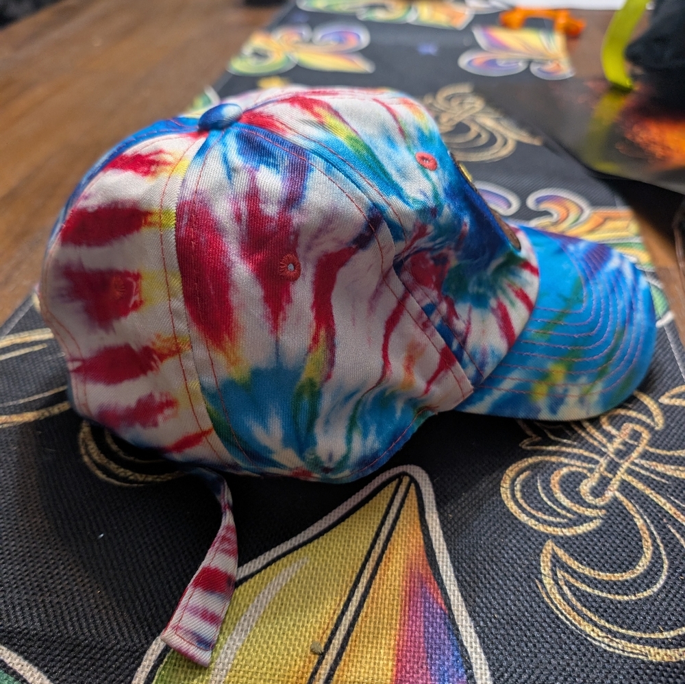 Tie-Dye Kanye hat - Picture 3 of 4